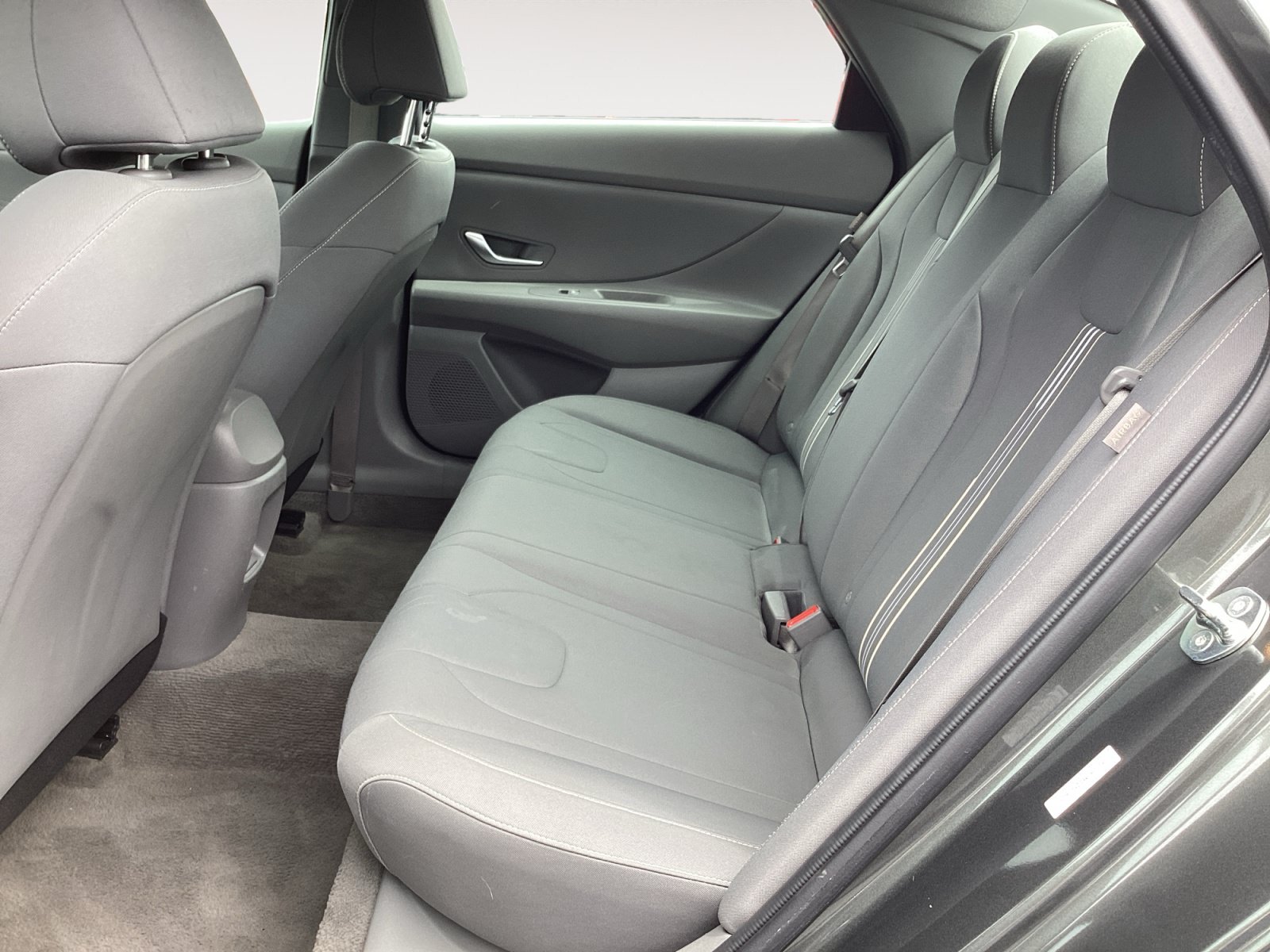 Used 2024 Hyundai Elantra SEL FWD image 27