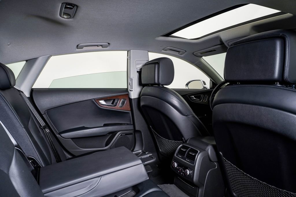 Used 2014 Audi S7 Prestige w/ Driver Assistance Package image 16