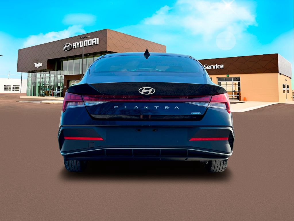 New 2025 Hyundai Elantra SEL FWD image 6