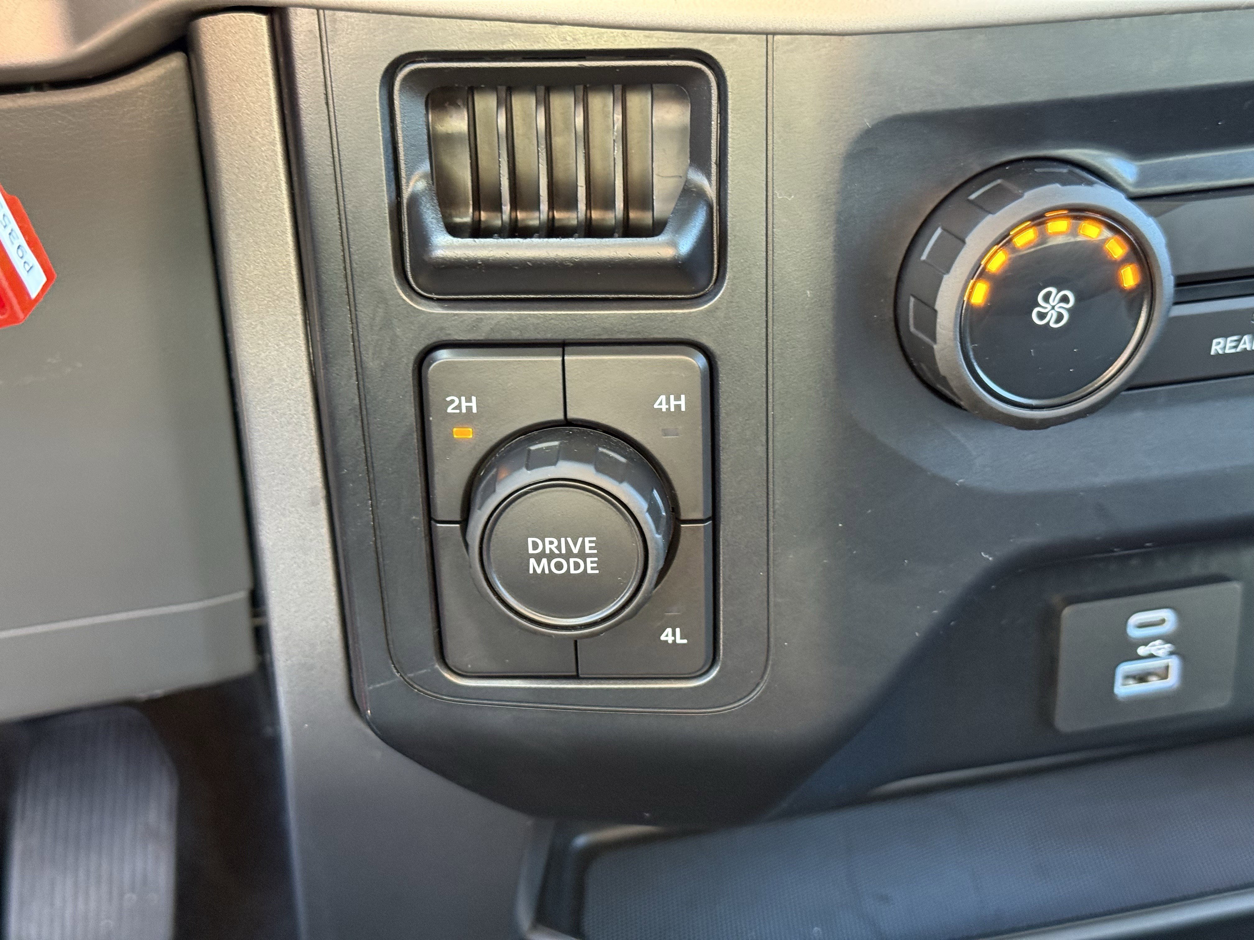 Used 2022 Ford F150 XLT w/ XTR Package image 24