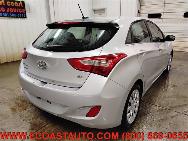 Used 2016 Hyundai Elantra GT FWD image 3