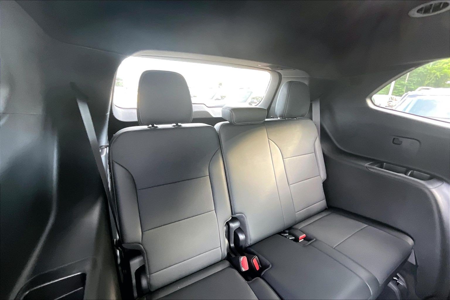 Used 2026 Buick Enclave Preferred AWD/4WD image 26