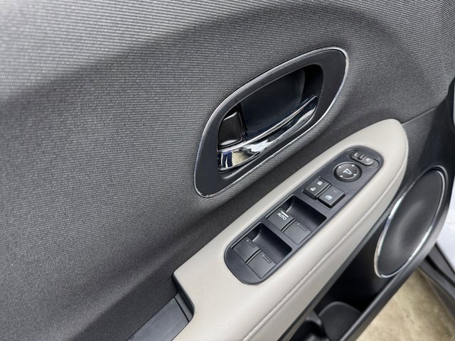 Used 2019 Honda HR-V EX image 11