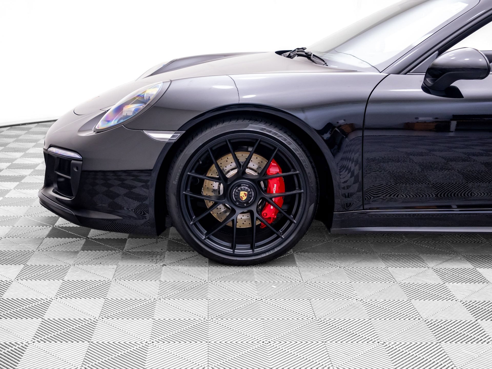 Certified 2019 Porsche 911 Carrera 4 GTS AWD/4WD image 35