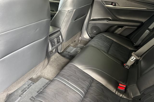 Used 2025 Toyota Camry XSE FWD image 9