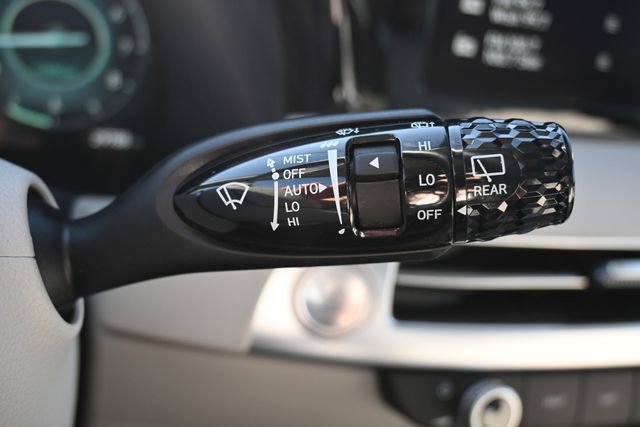 Used 2023 Hyundai Palisade Calligraphy w/ Winter Package image 39