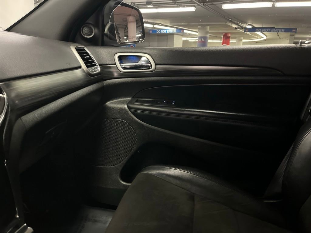 Used 2020 Jeep Grand Cherokee Altitude image 28