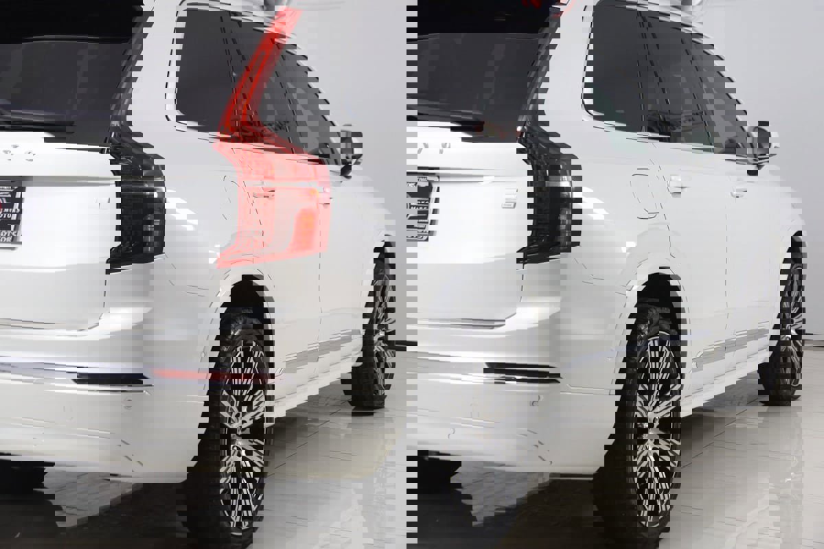 Used 2024 Volvo XC90 T8 Ultimate w/ Protection Package Premier image 45