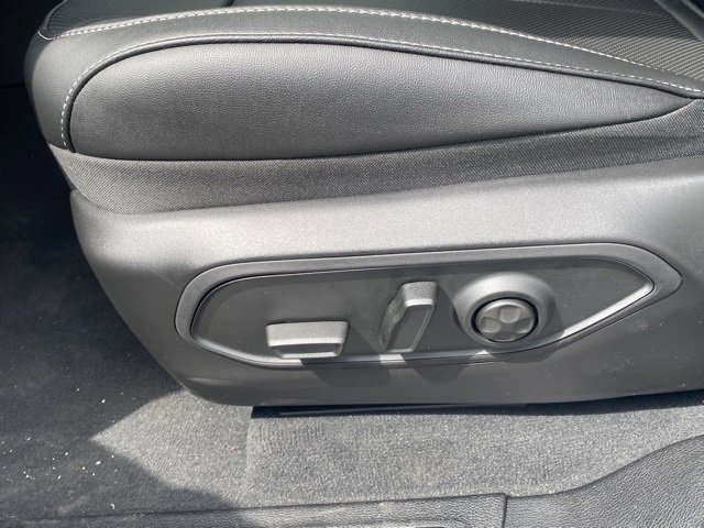 New 2025 Jeep Grand Cherokee L Limited w/ Luxury Tech Group II image 17