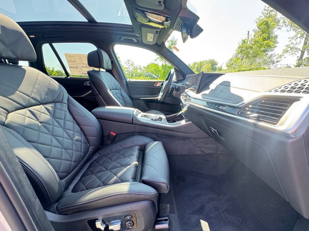 Used 2026 BMW X5 xDrive40i w/ Premium Package image 25