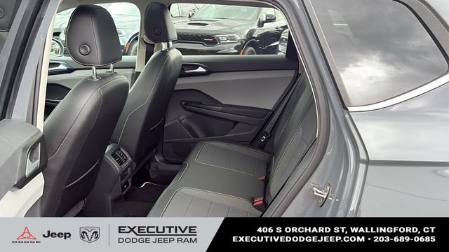 Used 2023 Volkswagen Taos SE AWD/4WD image 23