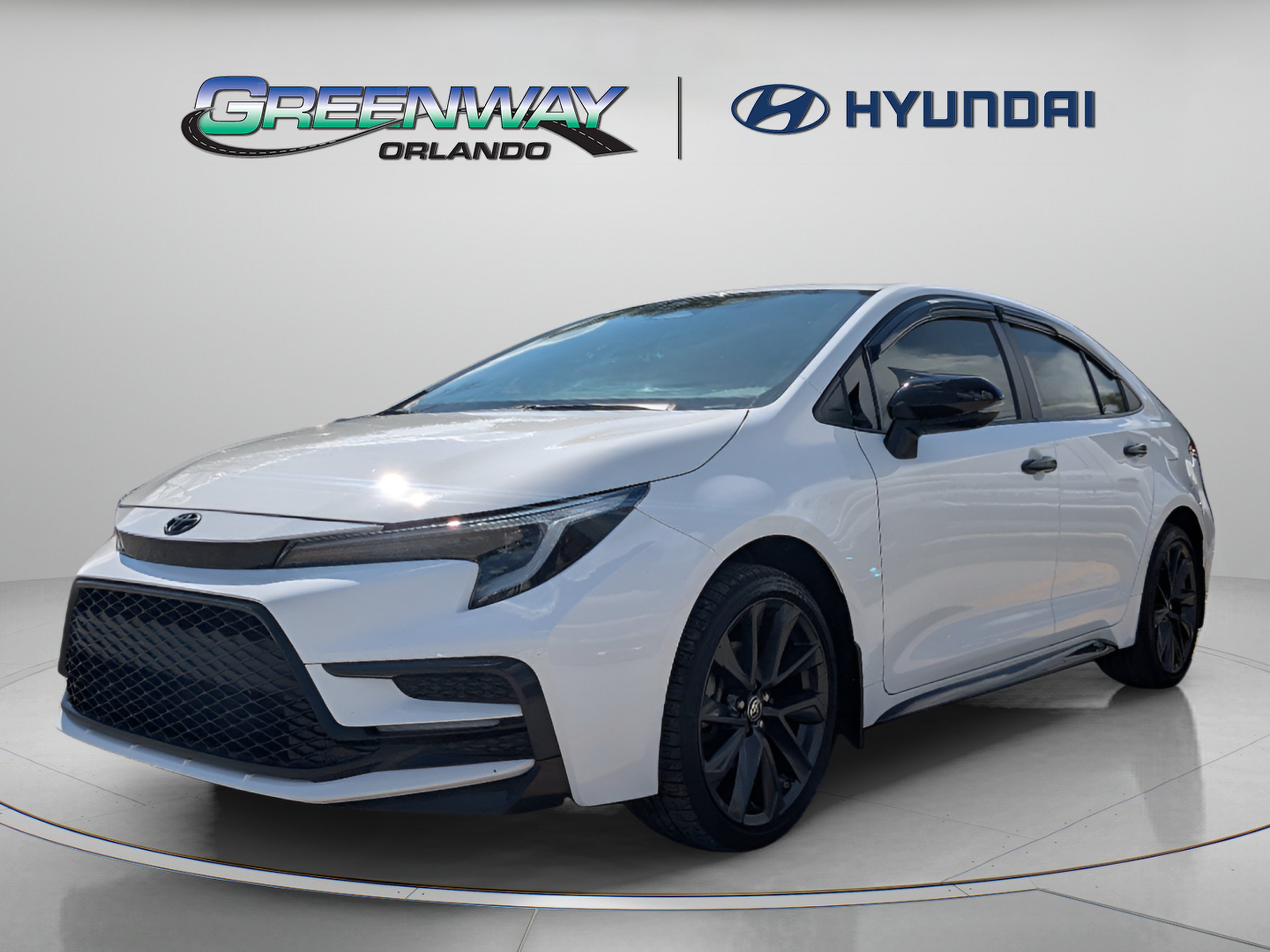 Used 2024 Toyota Corolla SE FWD image 4