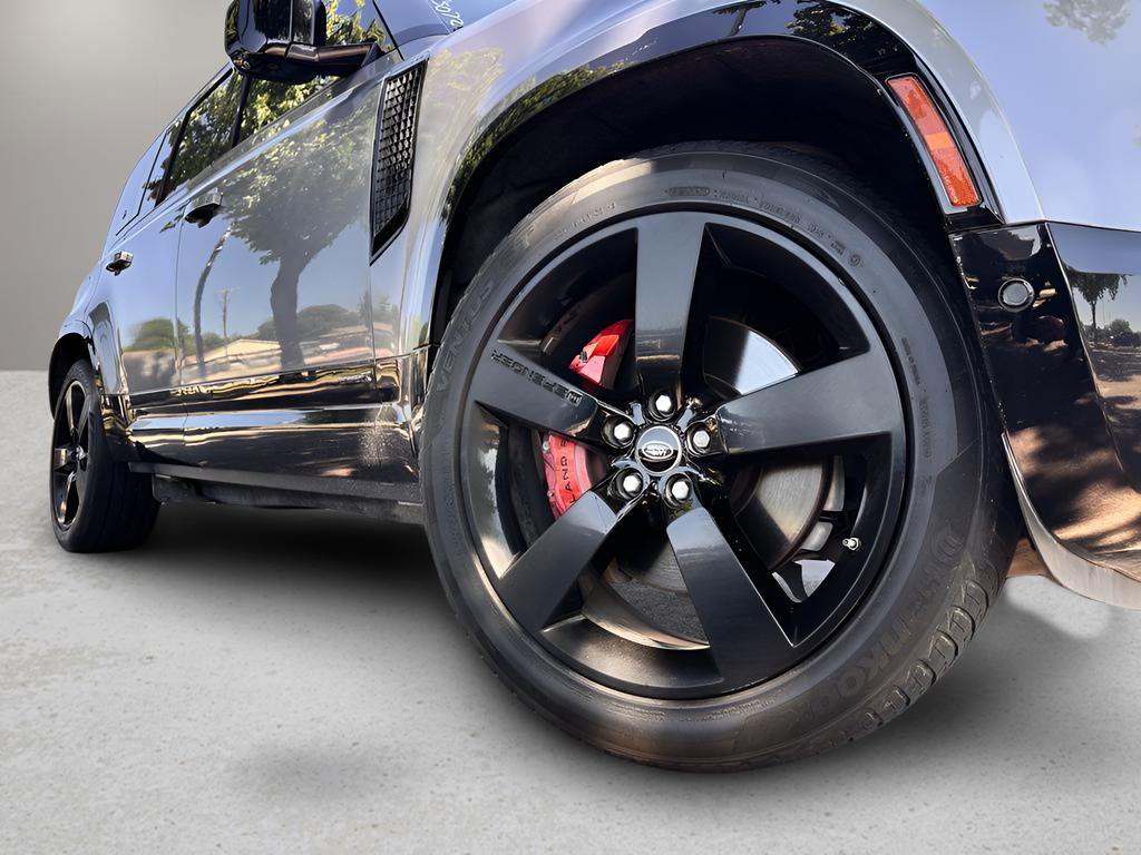 Used 2020 Land Rover Defender 110 X image 25