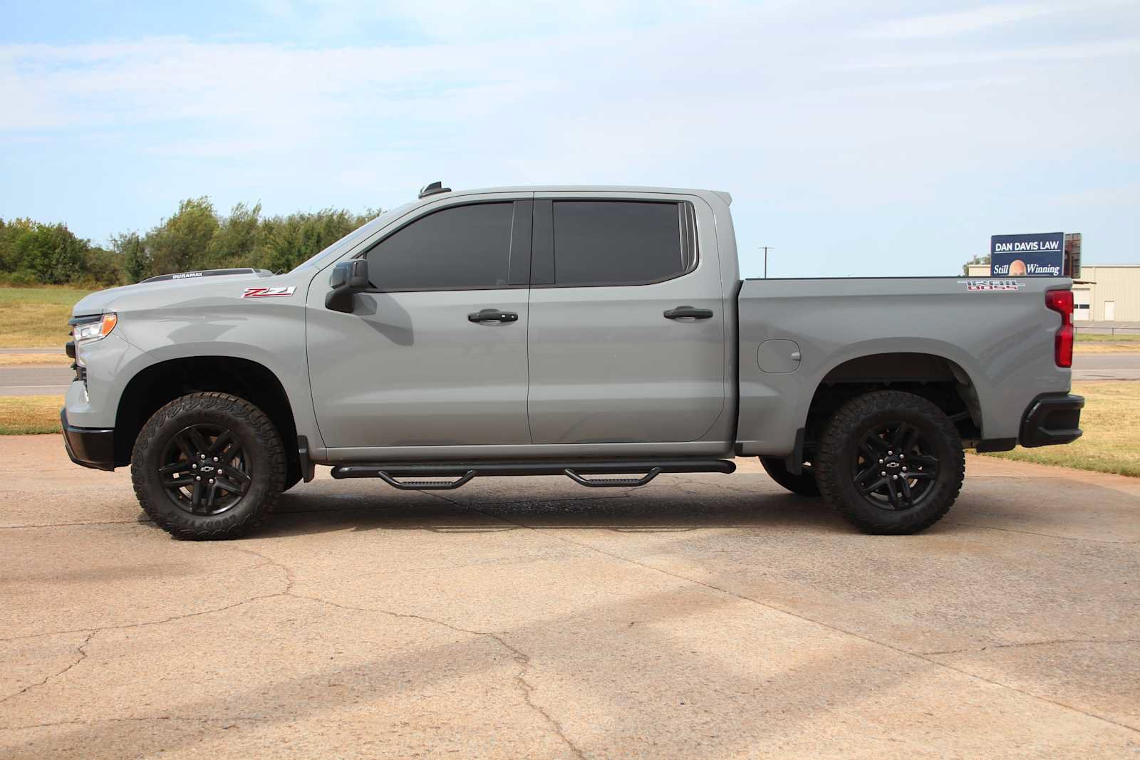 Used 2024 Chevrolet Silverado 1500 LT Trail Boss w/ Convenience Package II AWD/4WD image 6