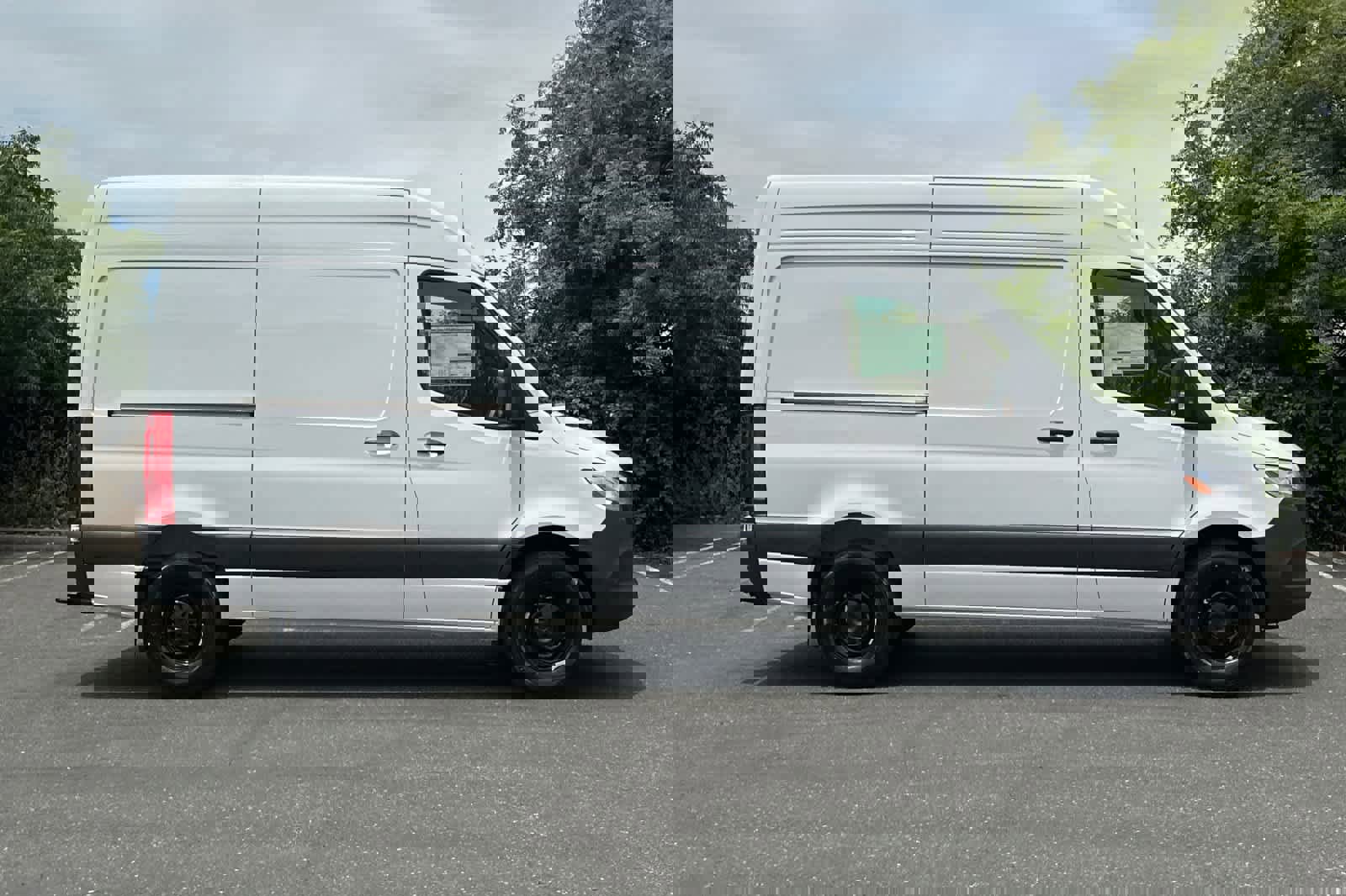 New 2025 Mercedes-Benz Sprinter 2500 image 2