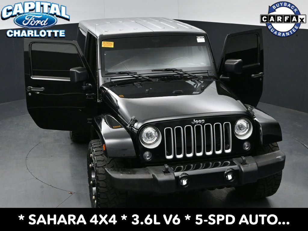 Used 2017 Jeep Wrangler Sahara w/ Connectivity Group AWD/4WD image 29