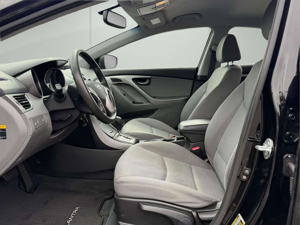 Used 2013 Hyundai Elantra GLS w/ Preferred Pkg FWD image 13