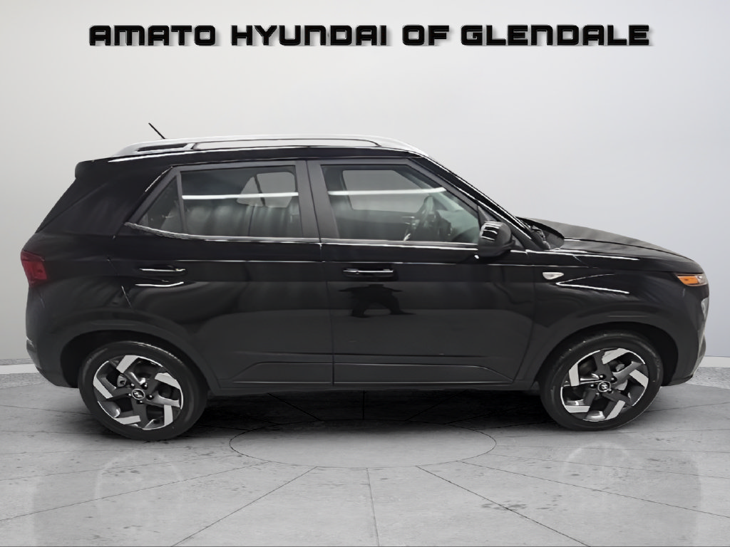 New 2026 Hyundai Venue SEL FWD image 7
