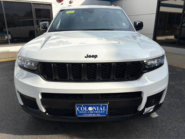 Used 2023 Jeep Grand Cherokee L Altitude AWD/4WD image 2