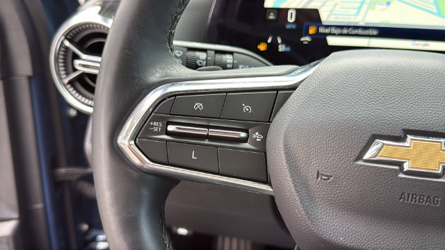 Used 2025 Chevrolet Equinox LT w/ LPO, Floor Liner Package FWD image 21