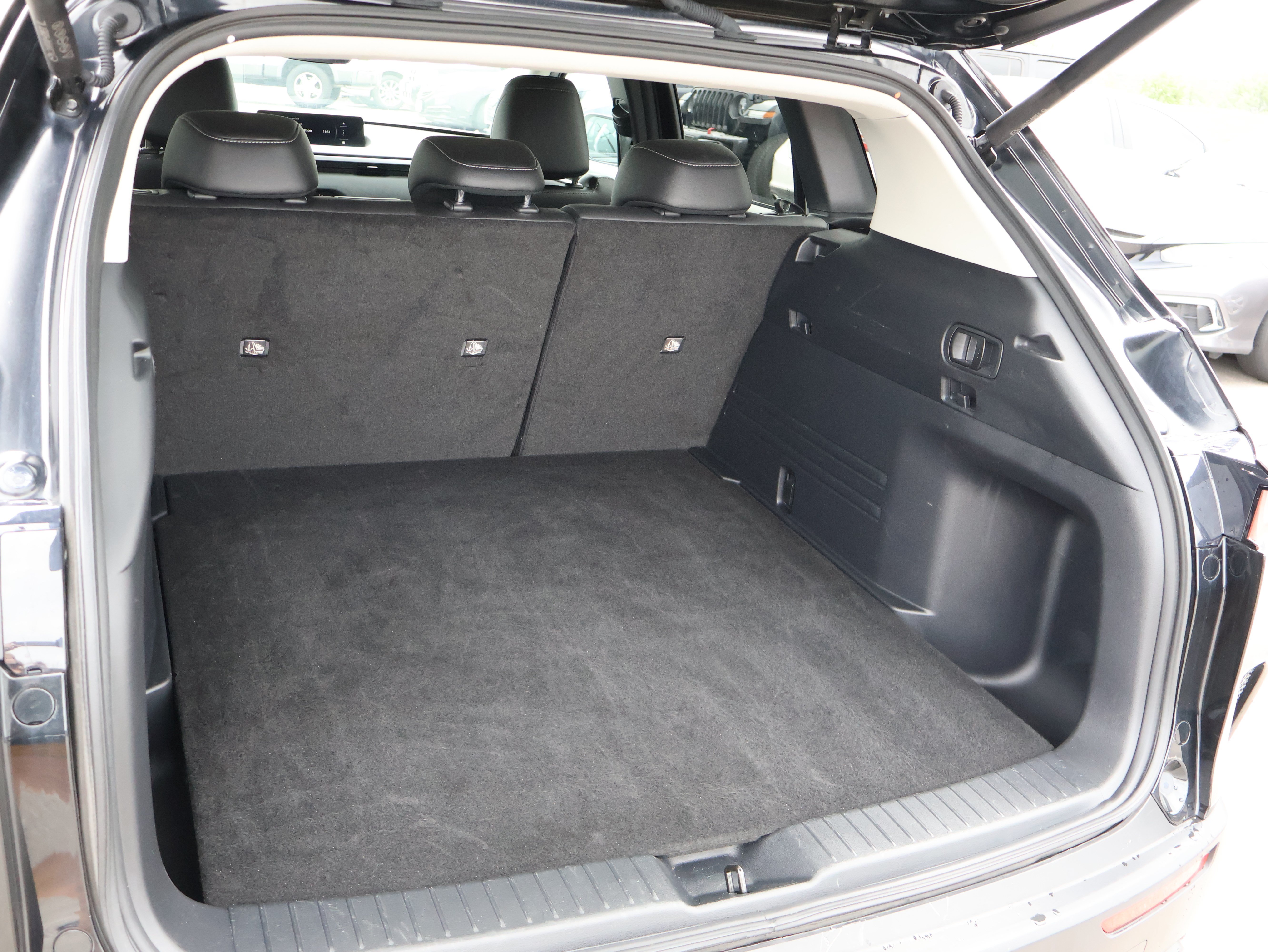 Used 2025 MAZDA CX-50 AWD 2.5 S w/ Preferred Package image 16