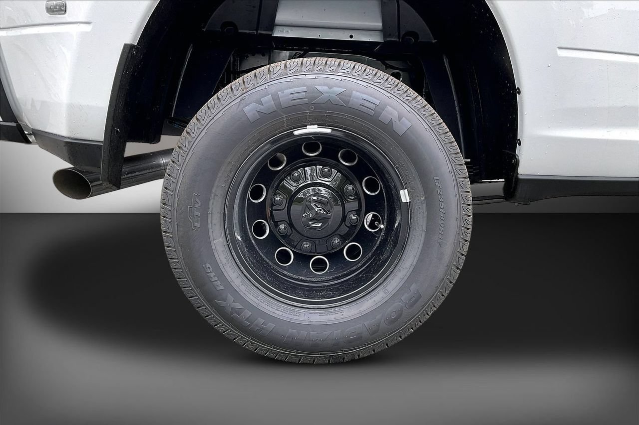 New 2026 RAM 3500 Big Horn AWD/4WD image 34