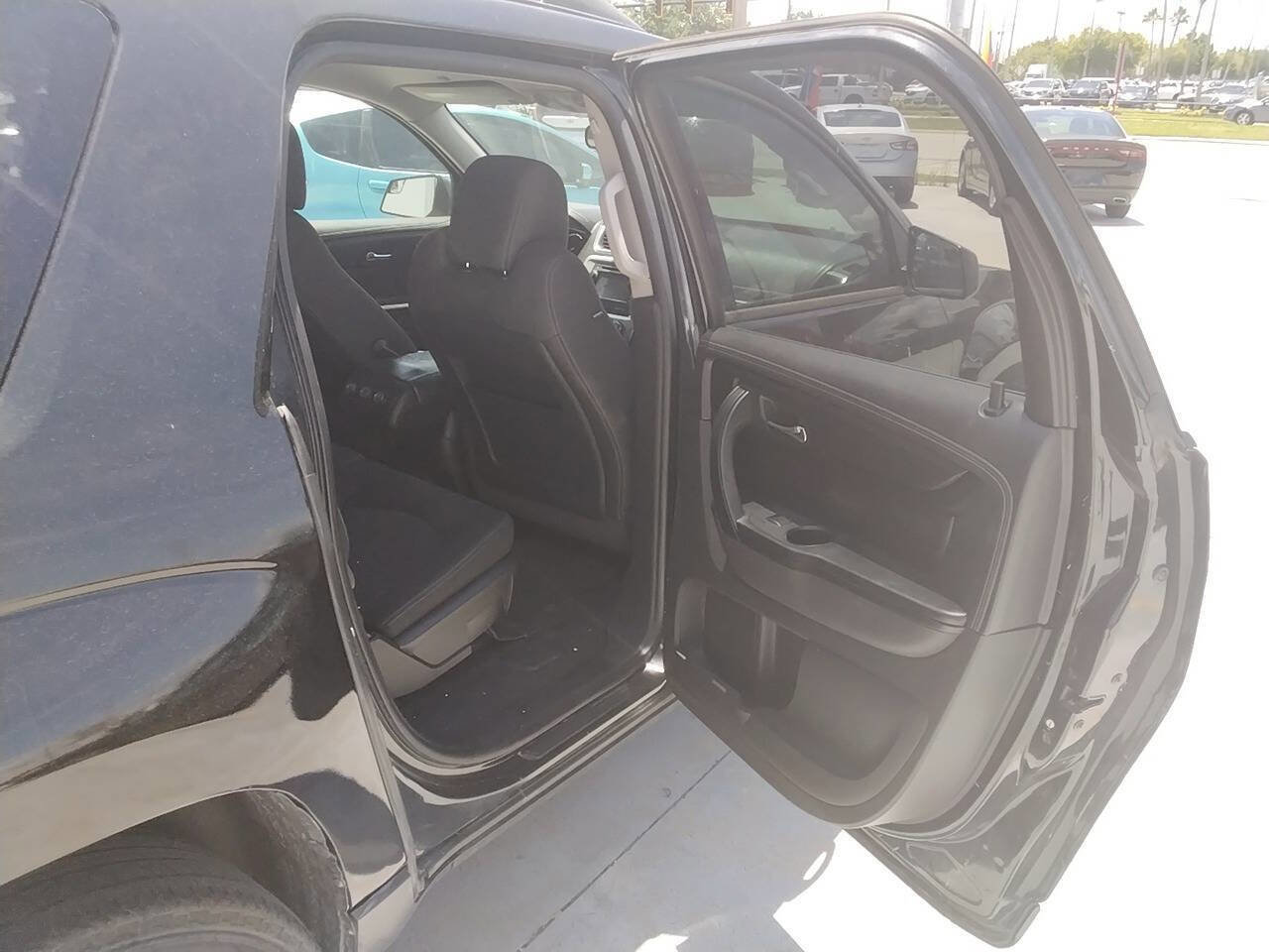 Used 2014 GMC Acadia SLE image 14