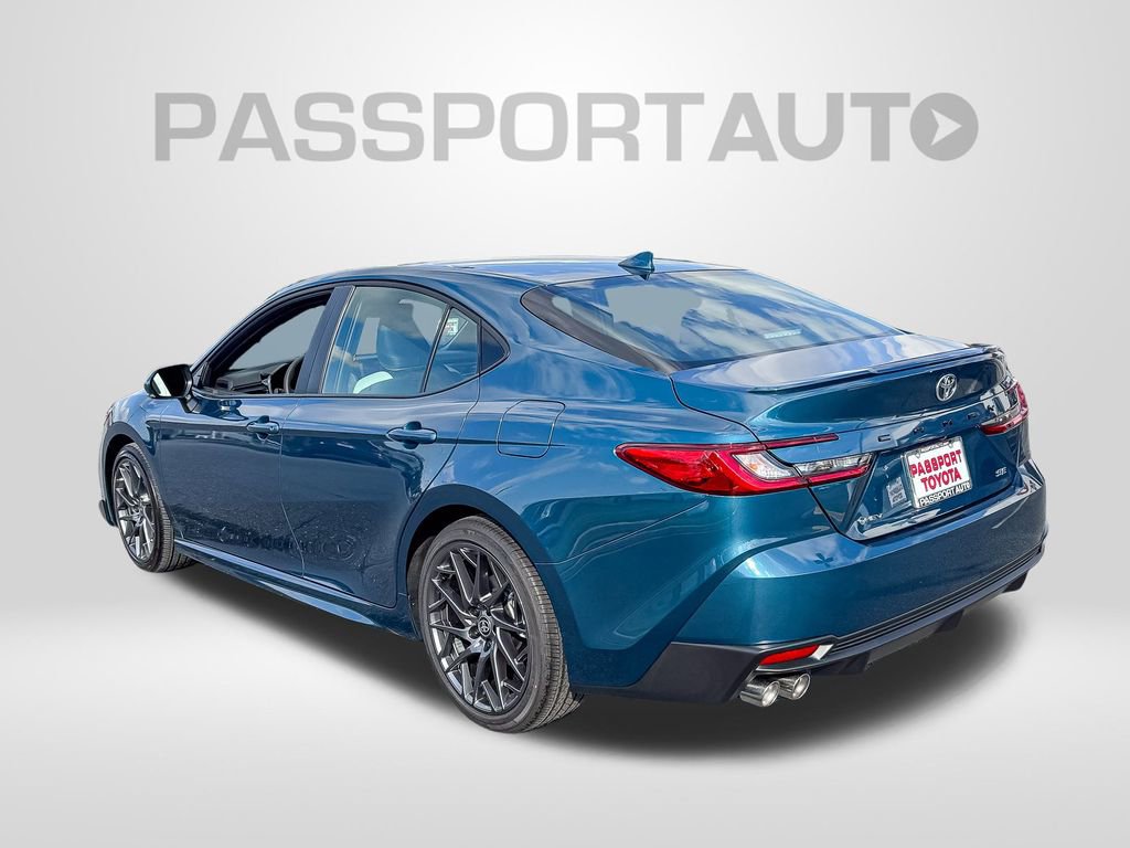 New 2025 Toyota Camry SE video 3