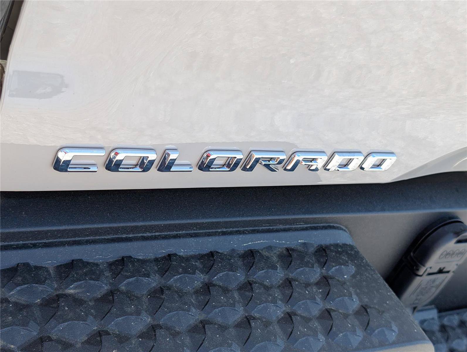 New 2026 Chevrolet Colorado Trail Boss w/ Midnight Edition AWD/4WD image 5