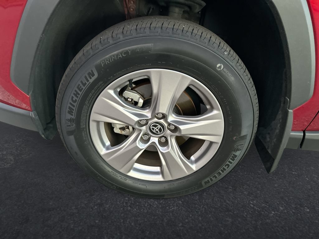 Certified 2025 Toyota RAV4 XLE w/ Convenience Package FWD image 10