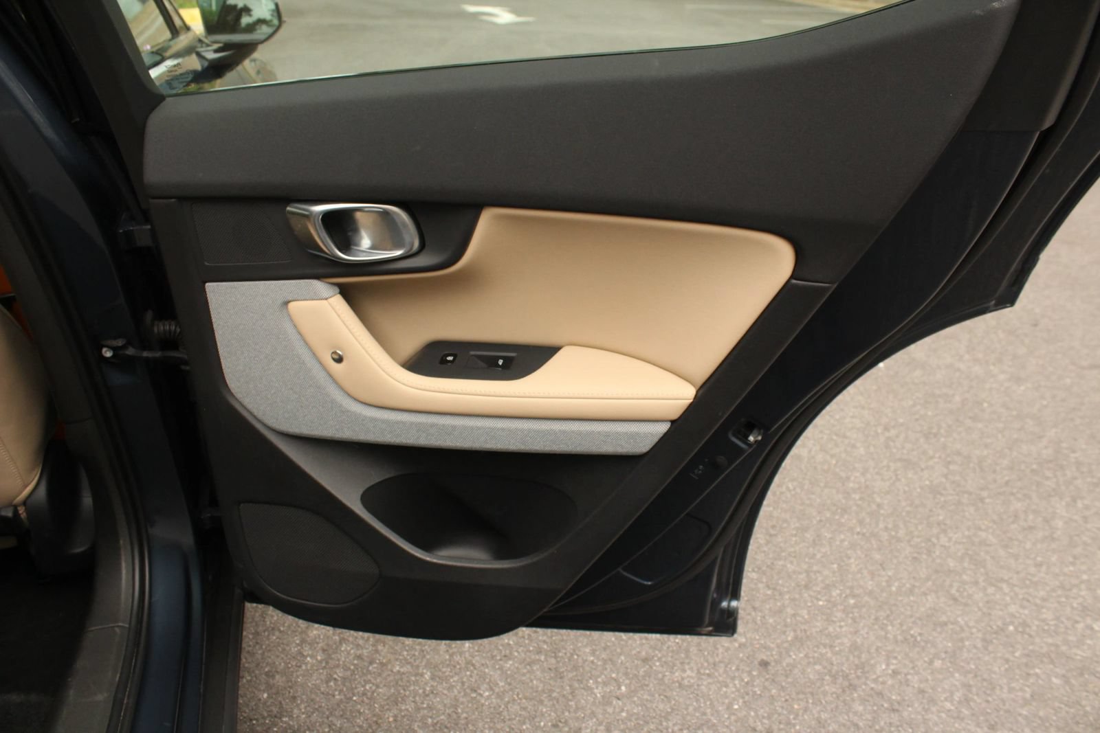 Used 2022 Polestar Polestar 2 w/ Performance Package AWD/4WD image 21