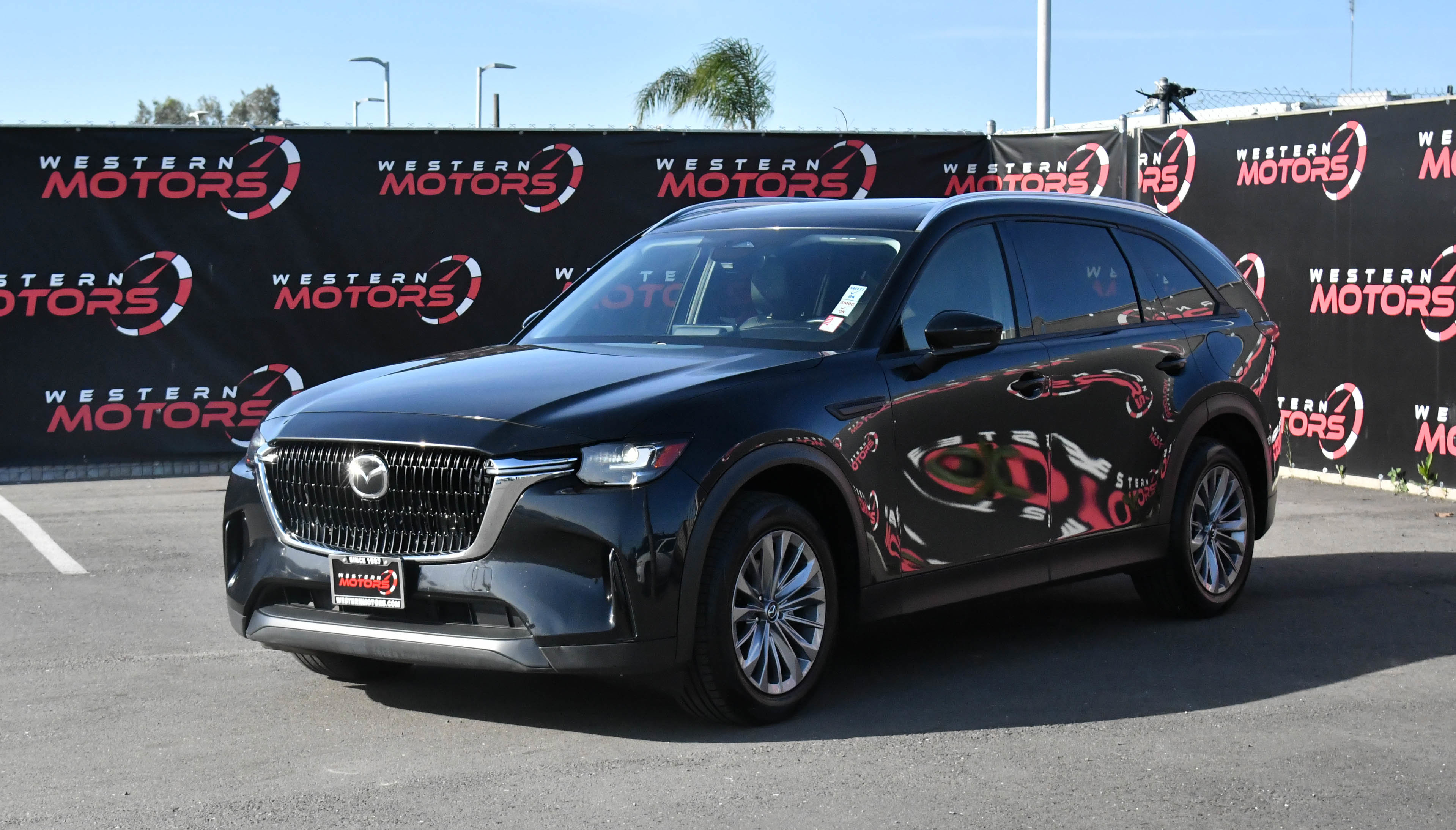 Used 2024 MAZDA CX-90 3.3 Turbo w/ Preferred Plus AWD/4WD image 3