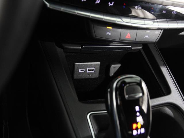 Certified 2025 Cadillac XT4 Premium Luxury image 16