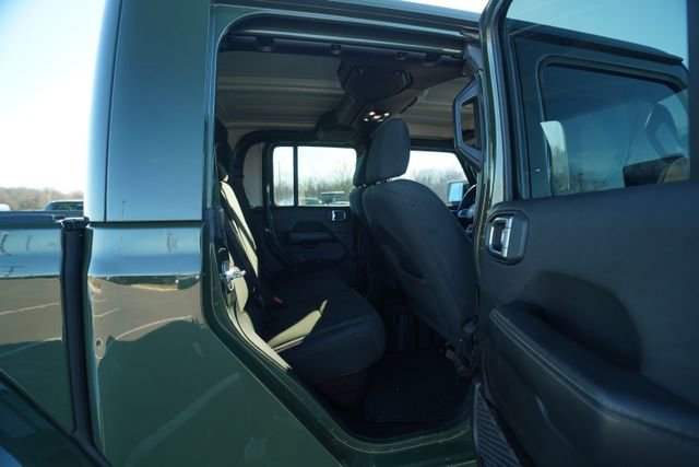 Used 2021 Jeep Gladiator Overland w/ LED Lighting Group image 21