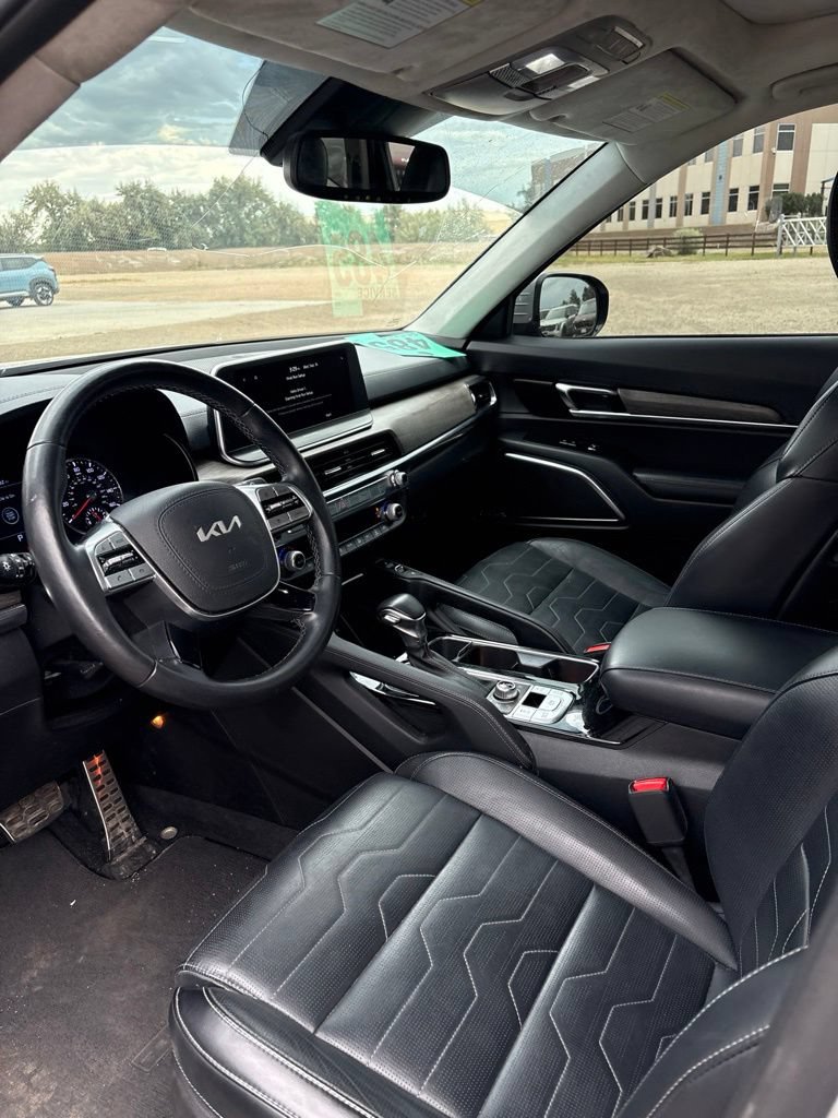 Certified 2022 Kia Telluride SX w/ SX Prestige Package AWD/4WD image 9