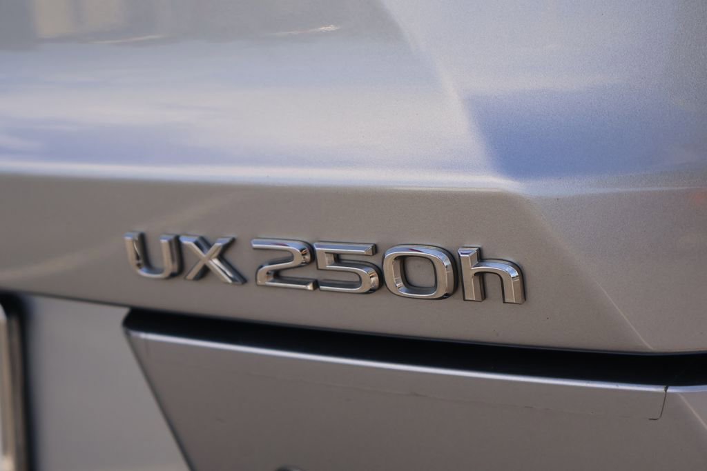 Used 2023 Lexus UX 250h FWD w/ Accessory Package (Z2) image 28