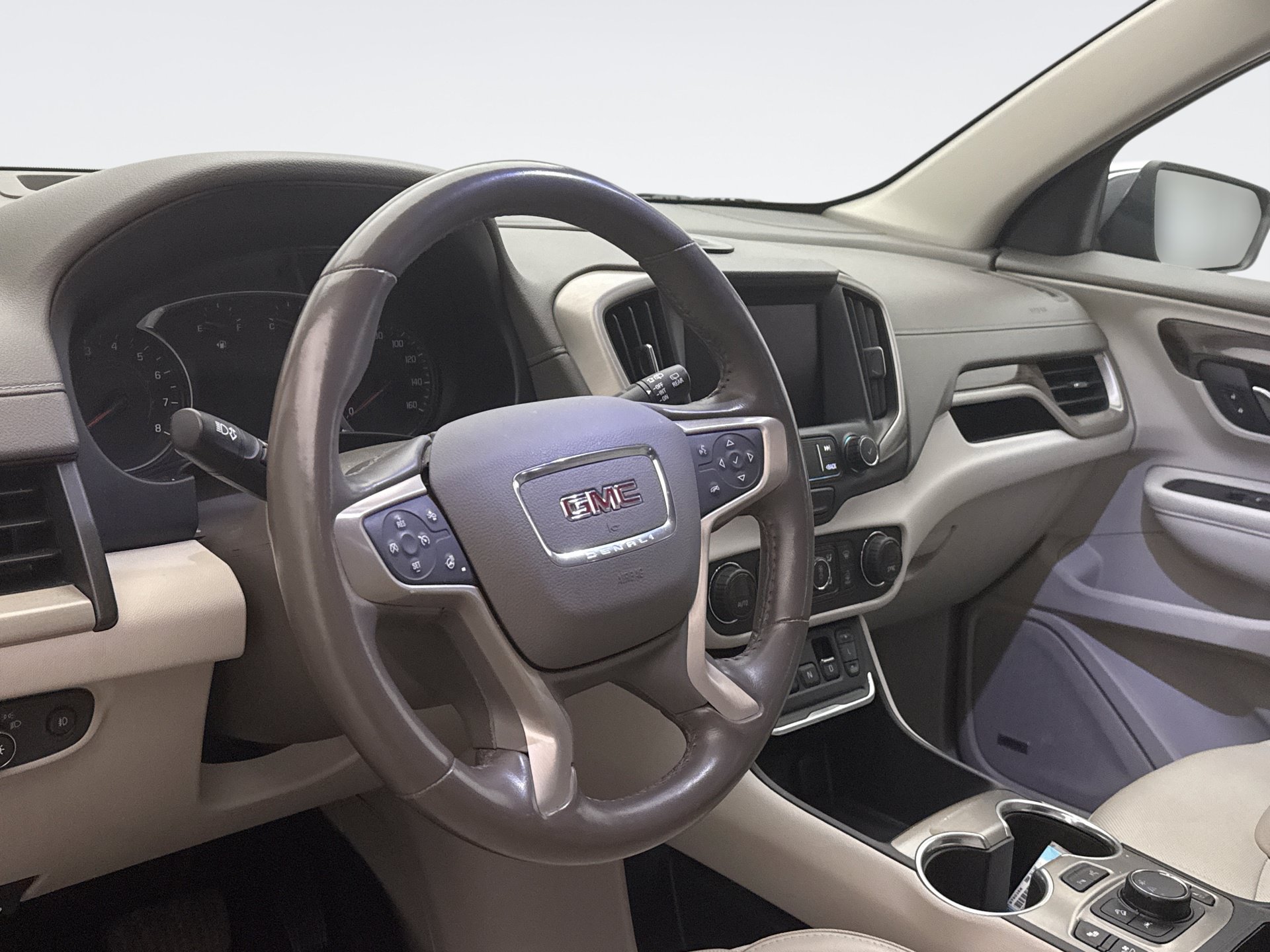 Used 2020 GMC Terrain Denali w/ Denali Premium Package FWD image 7