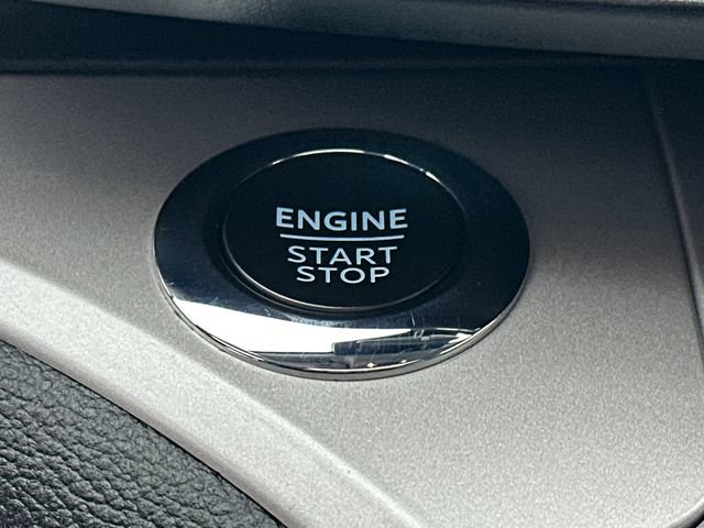 Used 2023 Ford Explorer XLT w/ Equipment Group 202A image 37