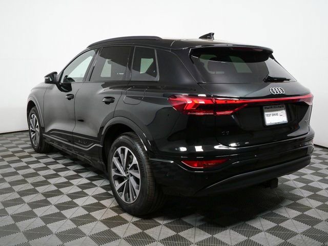 New 2025 Audi Q6 e-tron Premium image 29