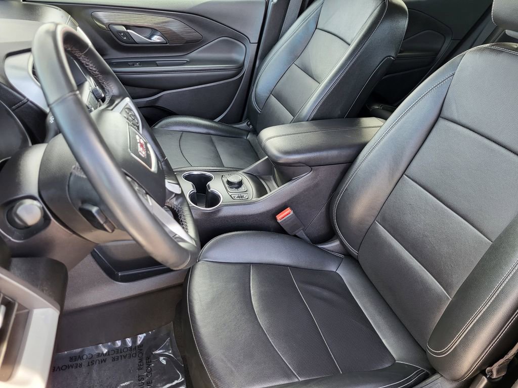 Used 2024 GMC Terrain SLT AWD/4WD image 4