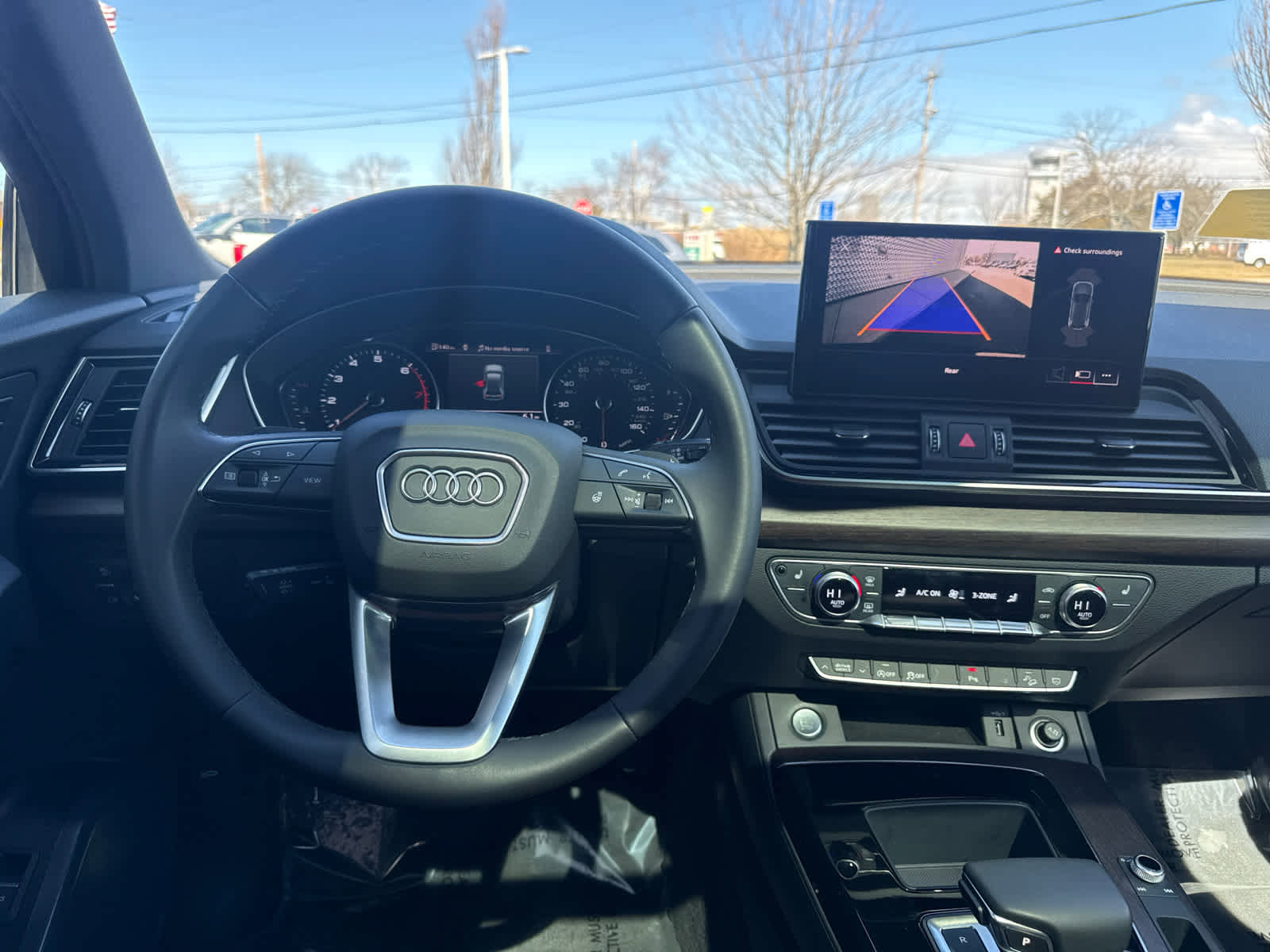 Used 2023 Audi Q5 2.0T Premium w/ Convenience Package image 17