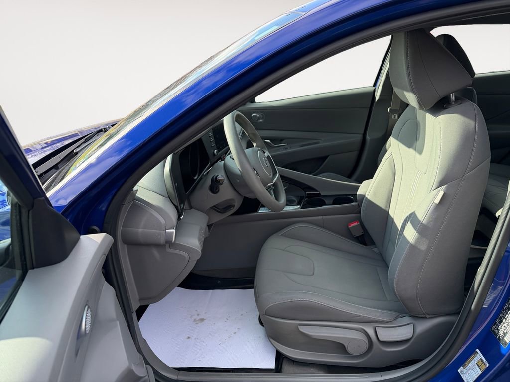 Certified 2023 Hyundai Elantra Blue image 11