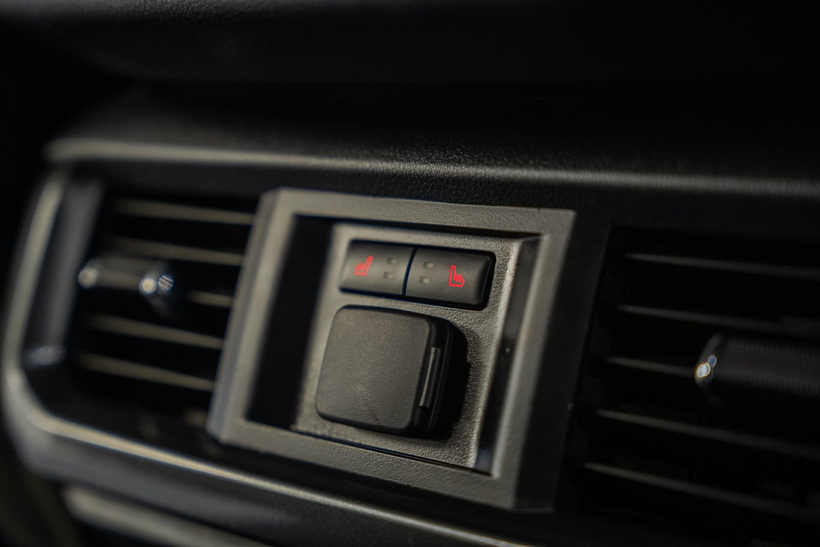 Certified 2023 Ford F150 Lariat w/ Equipment Group 502A High image 39