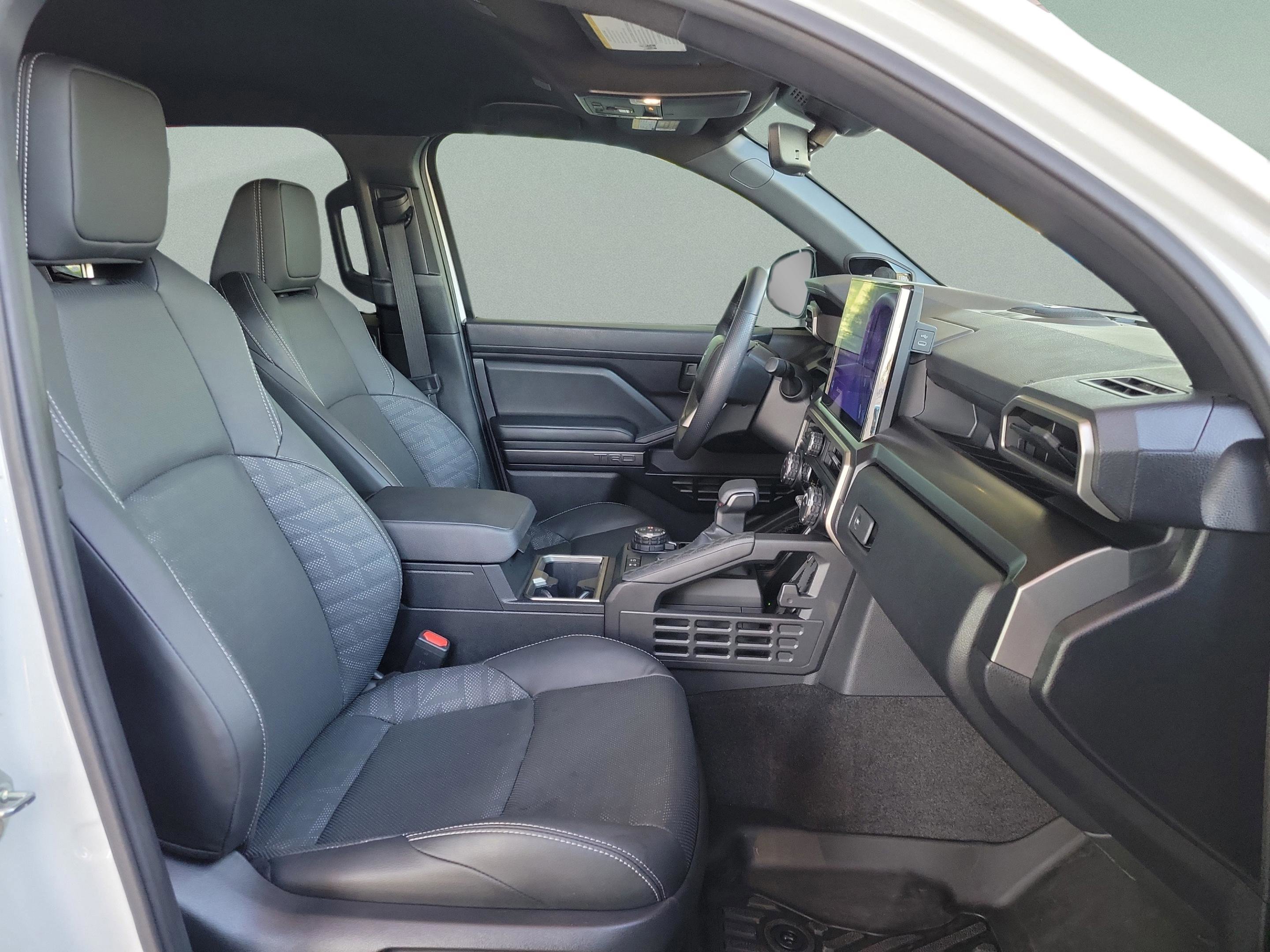 Certified 2025 Toyota 4Runner TRD Off-Road Premium AWD/4WD image 28
