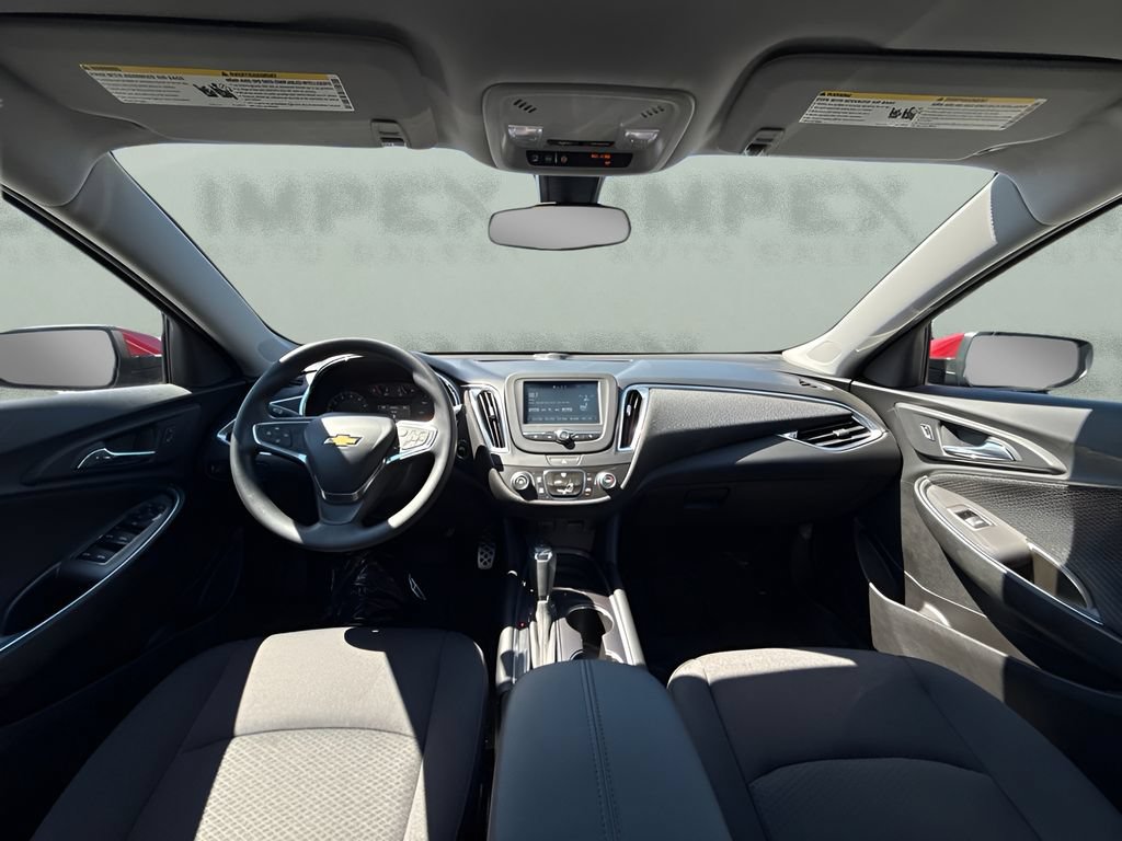 Used 2017 Chevrolet Malibu LT FWD image 8