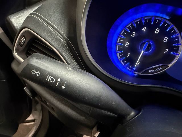 Used 2025 Chrysler Pacifica Limited image 39