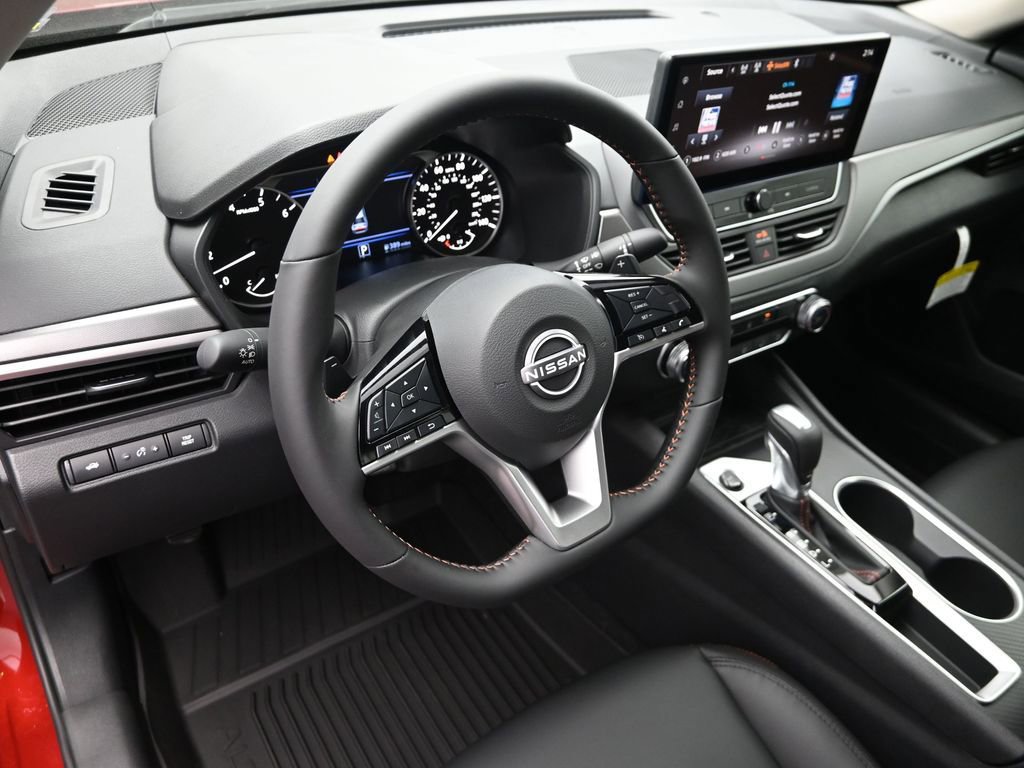 New 2026 Nissan Altima 2.5 SR image 17