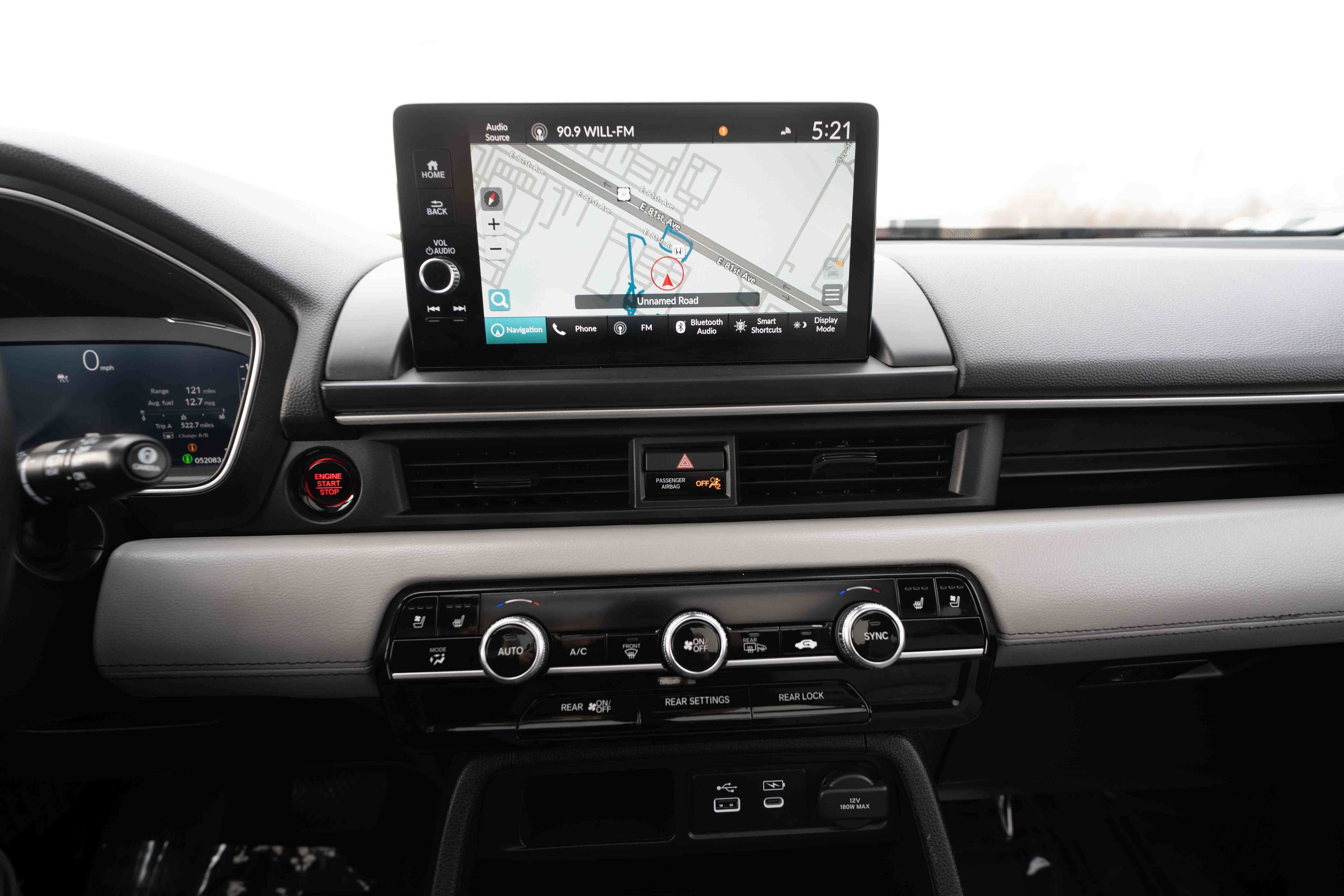 Certified 2025 Honda Pilot Elite image 17