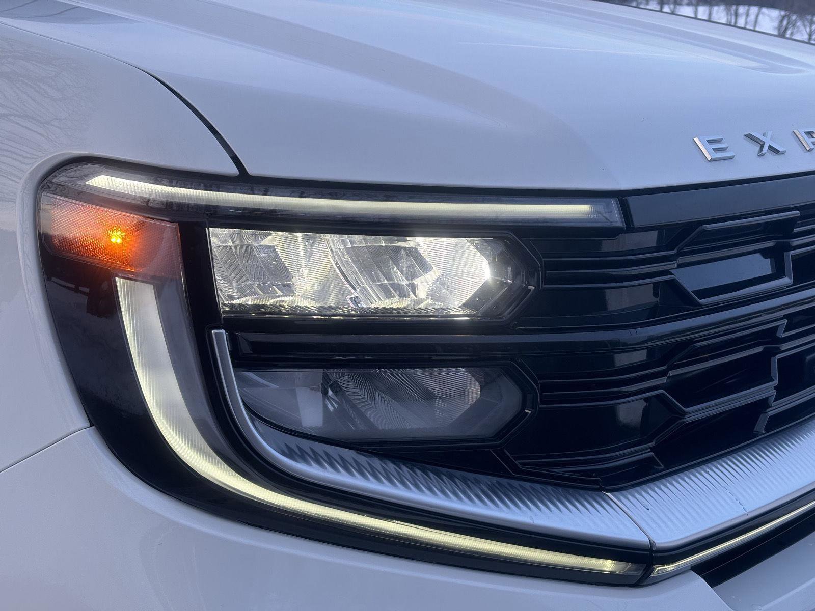 Used 2025 Ford Expedition Platinum image 14