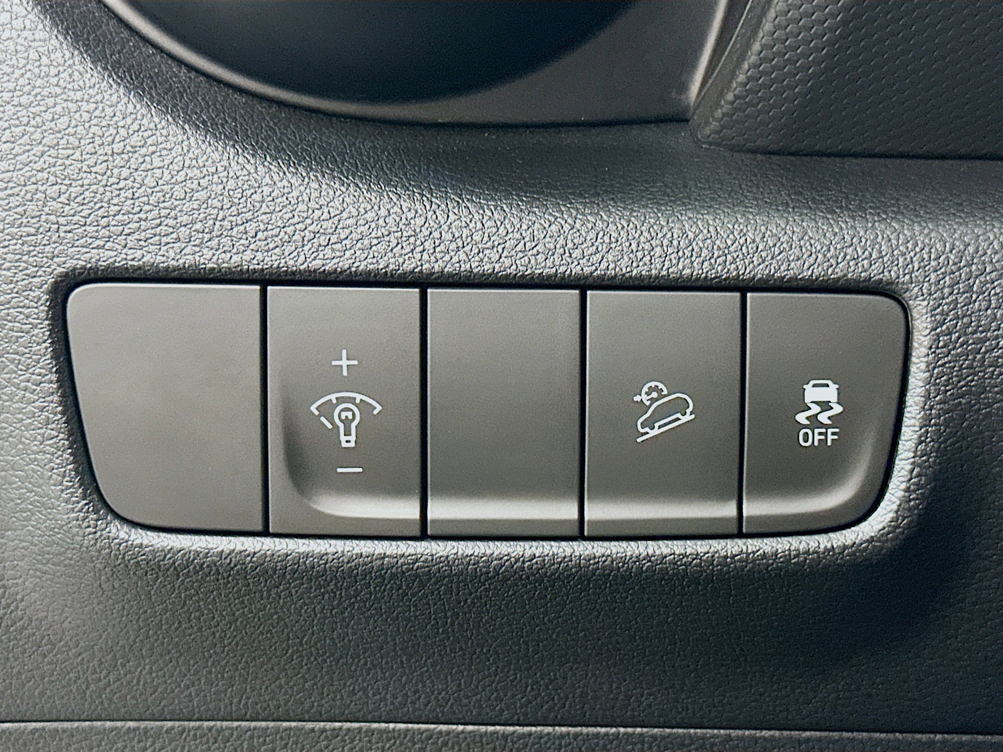 Used 2023 Hyundai Kona SEL w/ Convenience Package image 17